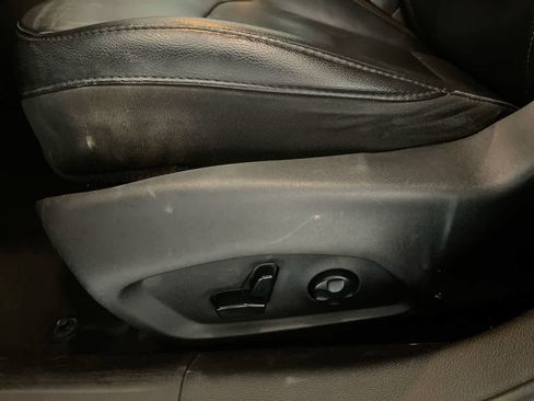 Used 2018 Jeep Compass Limited image 12