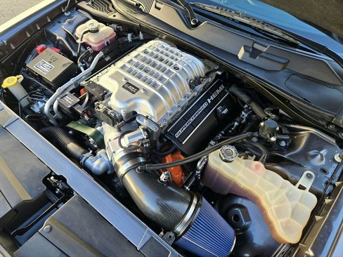 Used 2020 Dodge Challenger SRT Hellcat image 13