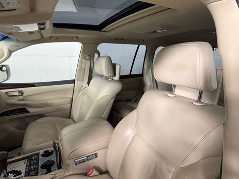 Used 2014 Lexus LX 570 4WD image 5