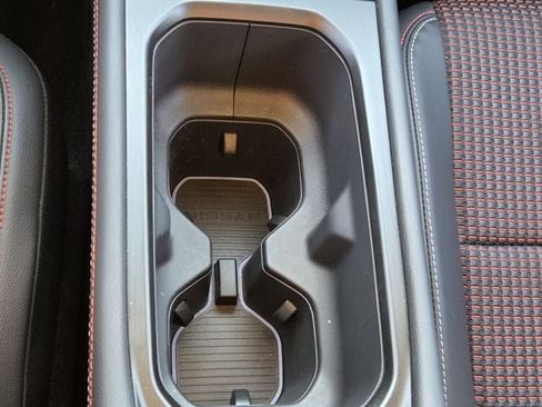 Used 2025 Nissan Kicks SR w/ Illumination Package FWD image 17