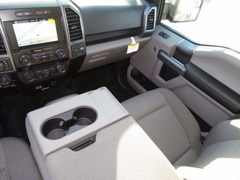 Used 2018 Ford F150 XLT w/ Equipment Group 302A Luxury AWD/4WD image 9