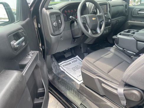 Used 2026 Chevrolet Silverado 1500 W/T w/ Trailering Package RWD image 4
