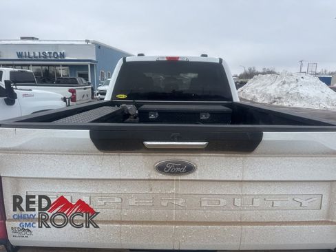 Used 2022 Ford F250 XLT w/ XLT Premium Package image 7