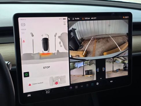 Used 2023 Tesla Model 3 Standard Range image 19