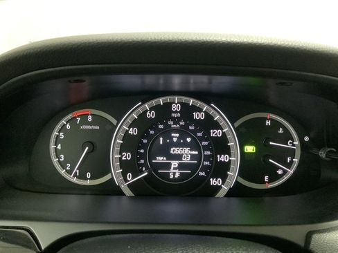 Used 2017 Honda Accord LX image 23