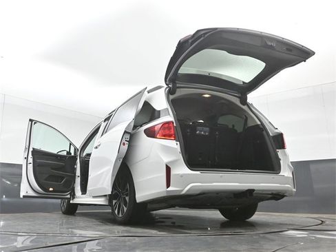 Used 2025 Honda Odyssey Elite image 59