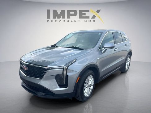 Used 2024 Cadillac XT4 Luxury FWD image 1
