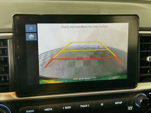 Used 2026 Hyundai Venue SE FWD image 15