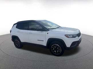 Used 2025 Jeep Compass Trailhawk AWD/4WD video 2