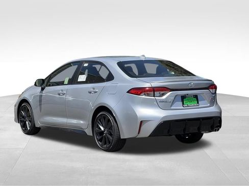 New 2026 Toyota Corolla SE FWD image 3