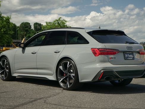 Used 2022 Audi RS 6 AWD/4WD image 3