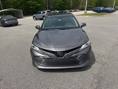 Used 2018 Toyota Camry XLE w/ Driver Assist Package image 3