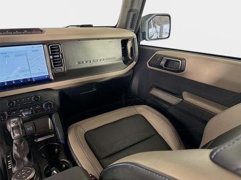 Used 2022 Ford Bronco Wildtrak AWD/4WD image 24