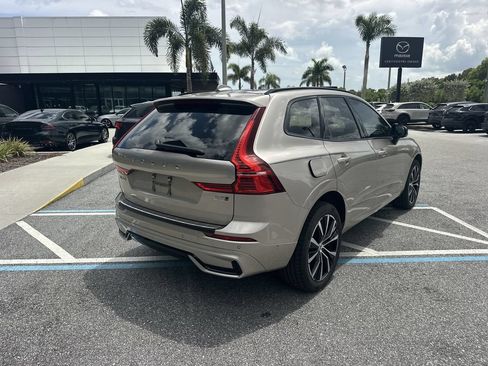 Used 2024 Volvo XC60 B5 Plus w/ Protection Package Premier AWD/4WD image 7