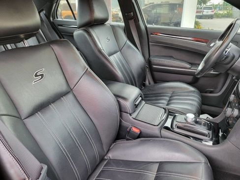 Used 2021 Chrysler 300 S image 10