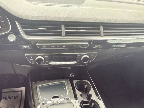 Used 2018 Audi Q7 3.0T Prestige w/ Prestige Package image 47