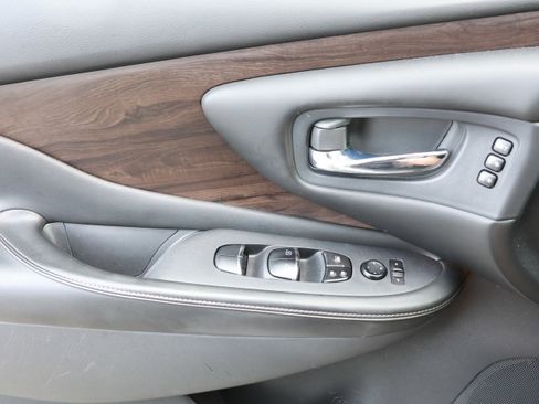 Used 2020 Nissan Murano Platinum w/ Cargo Package image 12