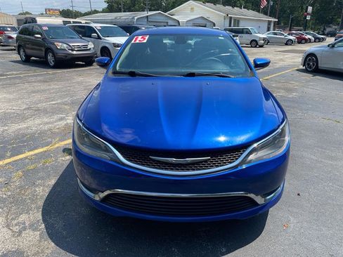 Used 2015 Chrysler 200 Limited w/ Convenience Group image 6