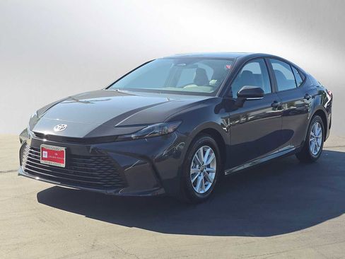 Certified 2025 Toyota Camry LE image 7