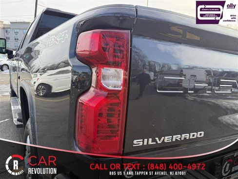 Used 2024 Chevrolet Silverado 2500 LT image 53
