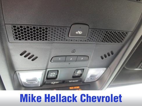 Used 2025 Cadillac XT5 Premium Luxury image 16