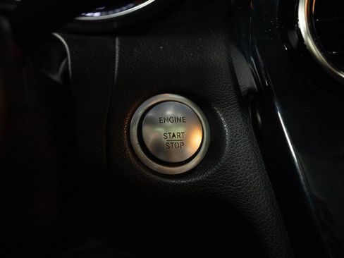 Used 2015 Mercedes-Benz C 300 4MATIC Sedan image 22
