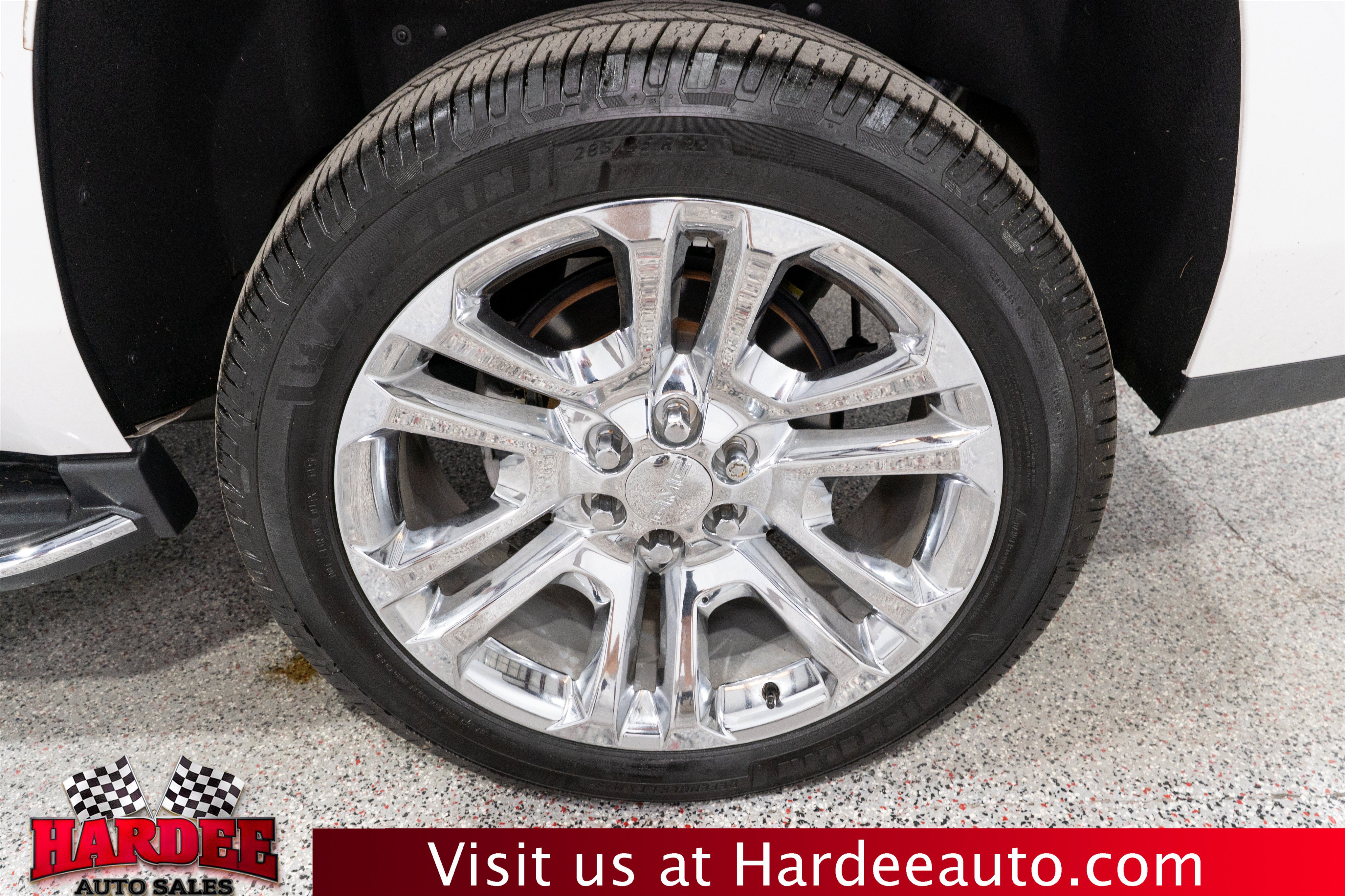 Used 2019 GMC Yukon SLT w/ Premium Edition AWD/4WD image 9