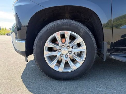 Used 2021 Chevrolet Silverado 1500 LTZ w/ LTZ Premium Package AWD/4WD image 39