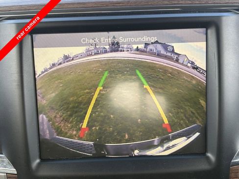 Used 2014 RAM 1500 Laramie w/ Convenience Group image 7