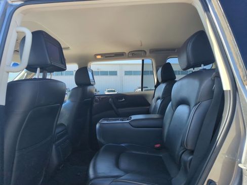 Used 2015 INFINITI QX80 w/ 22" Wheel Package image 15