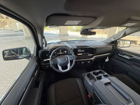 New 2026 GMC Sierra 1500 SLE image 21