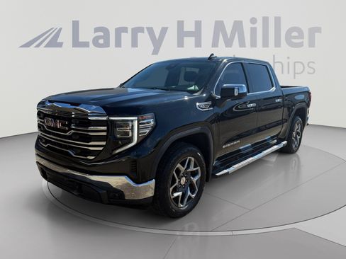 Used 2023 GMC Sierra 1500 SLT w/ SLT Premium Package AWD/4WD image 1