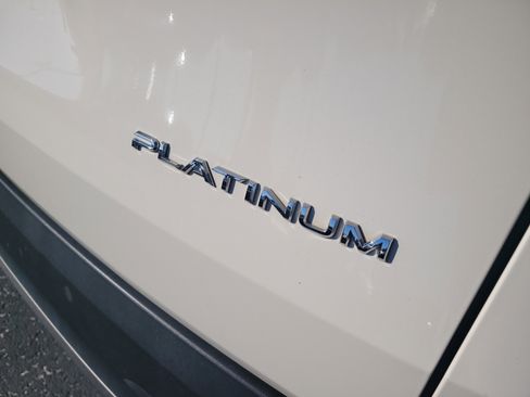 Certified 2024 Toyota Grand Highlander Platinum AWD/4WD image 10