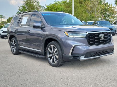 Certified 2024 Honda Pilot Elite image 32
