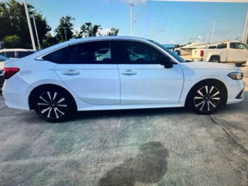 Used 2024 Honda Civic EX image 11