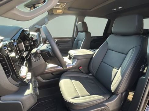 Used 2026 Chevrolet Silverado 2500 LTZ w/ LTZ Plus Package AWD/4WD image 10