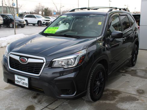 Used 2019 Subaru Forester Premium image 3