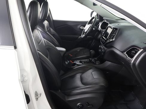 Used 2019 Jeep Cherokee Limited AWD/4WD image 33