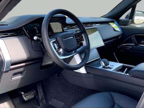 New 2026 Land Rover Range Rover SE AWD/4WD image 8