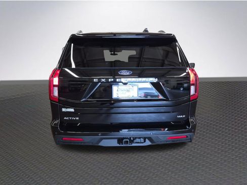 Certified 2025 Ford Expedition Max Active AWD/4WD image 6