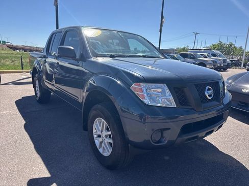 Used 2019 Nissan Frontier SV RWD image 3