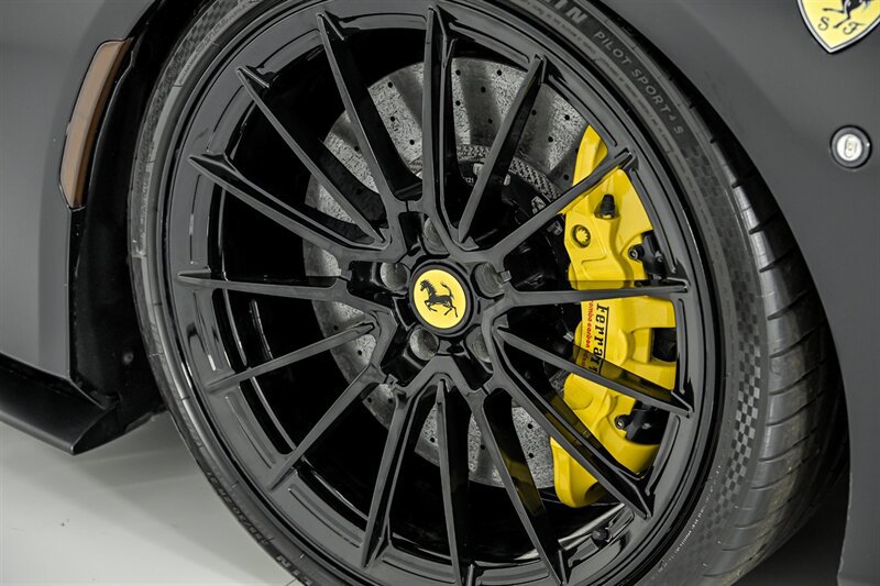 Used 2020 Ferrari F8 Tributo RWD image 22