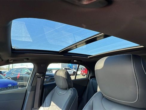 Used 2023 Cadillac XT4 Premium Luxury w/ Enhanced Visibility Package image 17