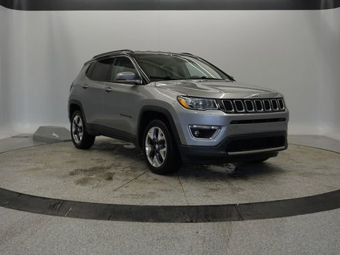 Certified 2018 Jeep Compass Limited image 13