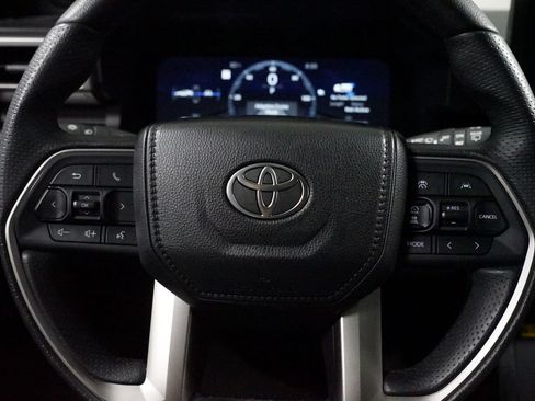 Certified 2025 Toyota 4Runner TRD Off-Road Premium AWD/4WD image 13