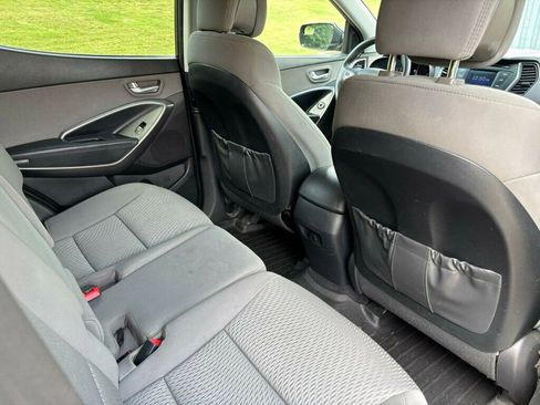 Used 2017 Hyundai Santa Fe Sport FWD image 19