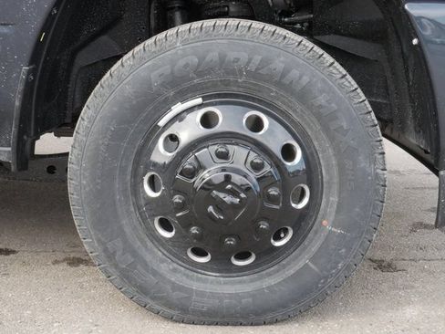 New 2026 RAM 3500 Laramie AWD/4WD image 15