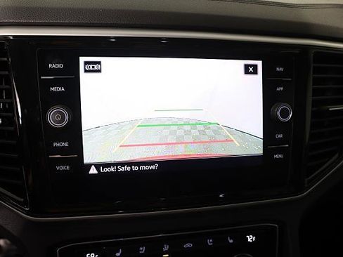 Used 2021 Volkswagen Atlas SEL Premium image 10