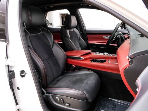 Used 2022 Genesis GV70 3.5T Sport w/ Sport Prestige Package image 30