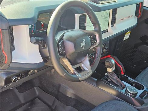 New 2025 Ford Bronco Heritage Edition image 3
